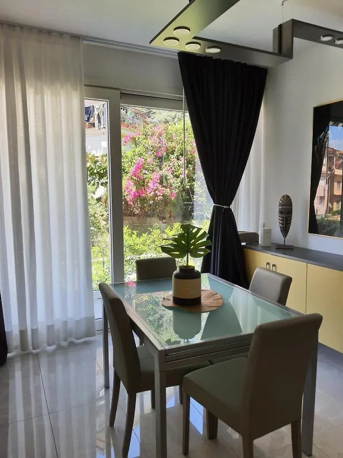 Apartmán Minerva Luxury Town Center , Pool And Parking Taormina 0*,