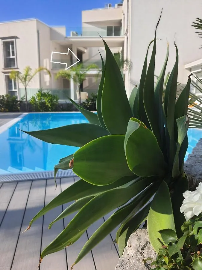 Апартаменты Minerva Luxury Town Center , Pool And Parking Таормина